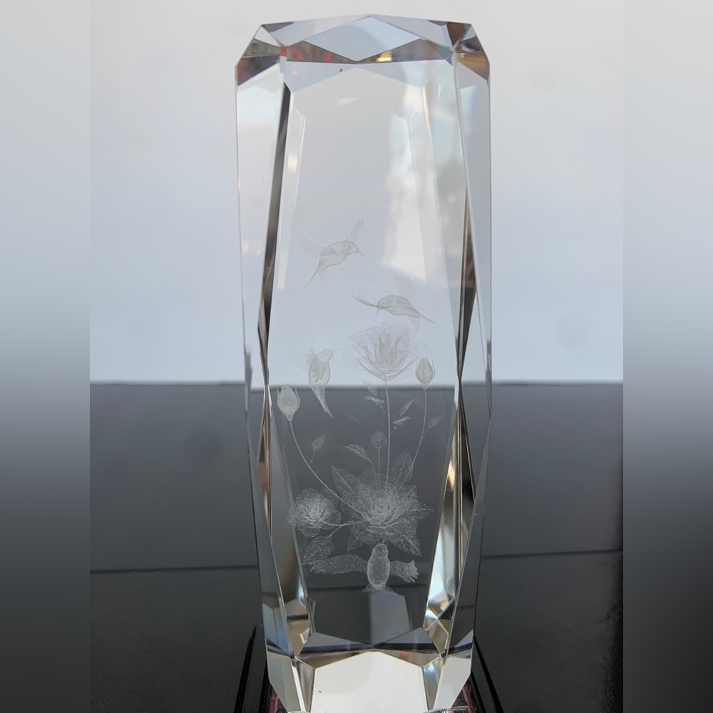 Hummingbird Etched  Crystal Glass **No light Stand**